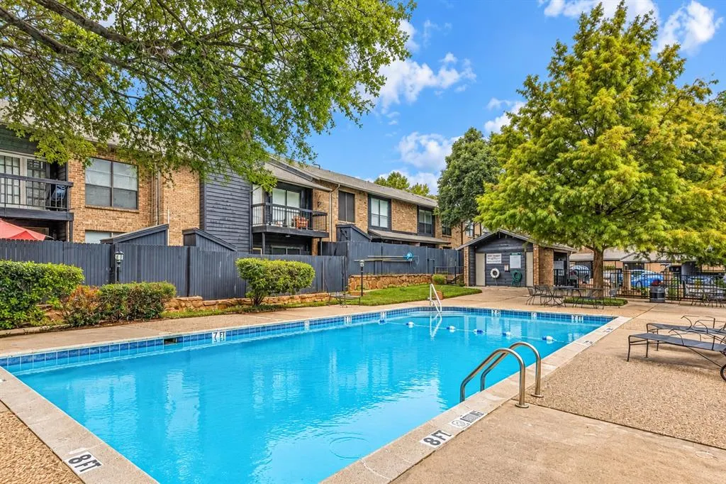 7525 Holly Hill Drive #3