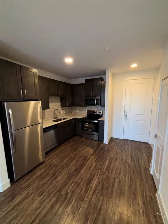 260 Davis Street #1223
