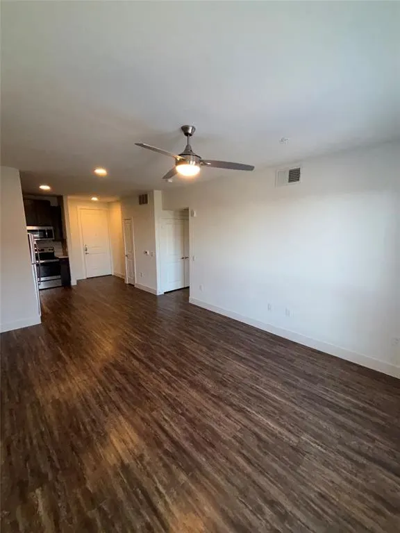 260 Davis Street #1223
