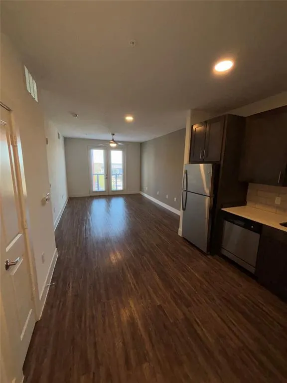 260 Davis Street #1223