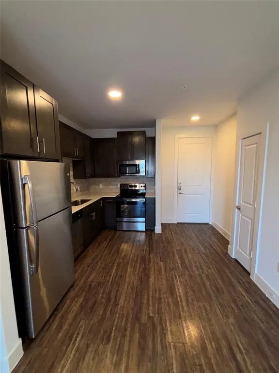 260 Davis Street #1223