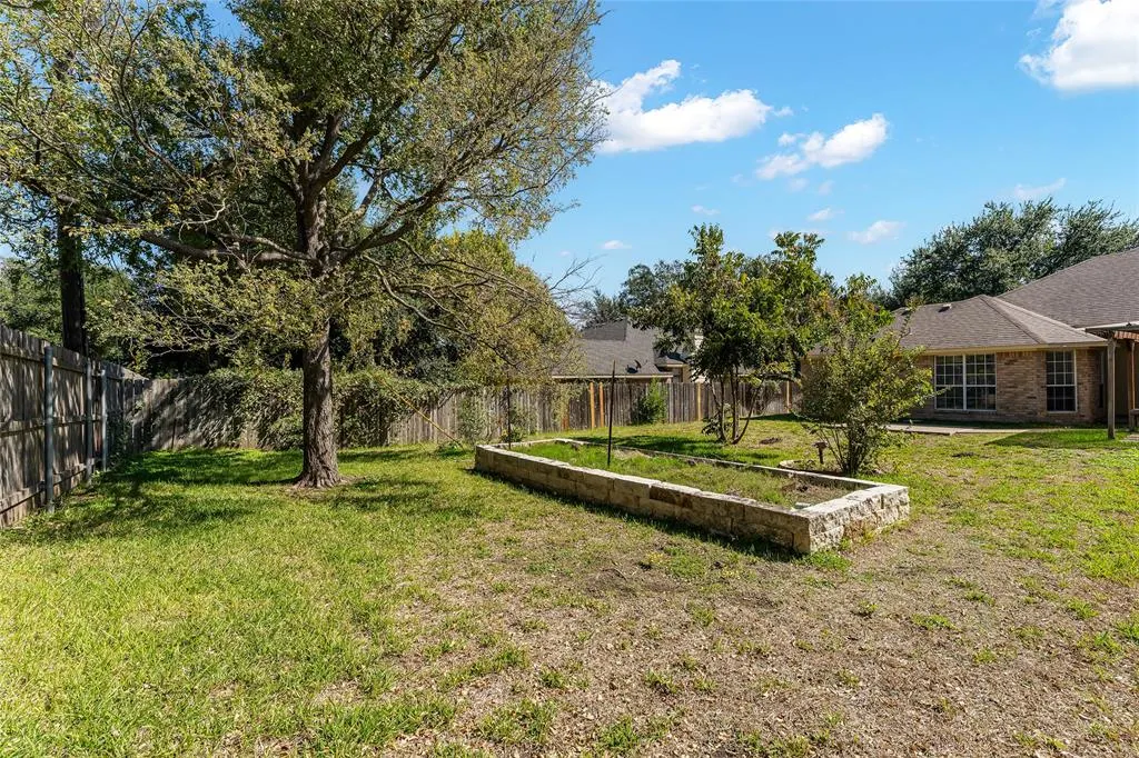 1331 Western Ridge Drive