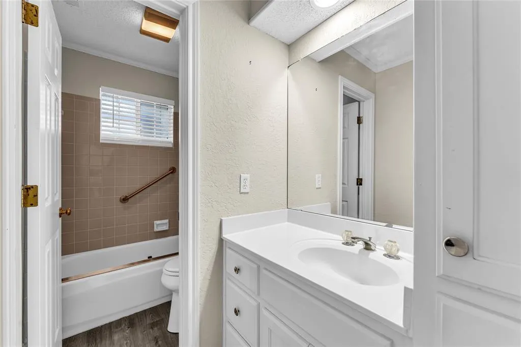 1331 Western Ridge Drive