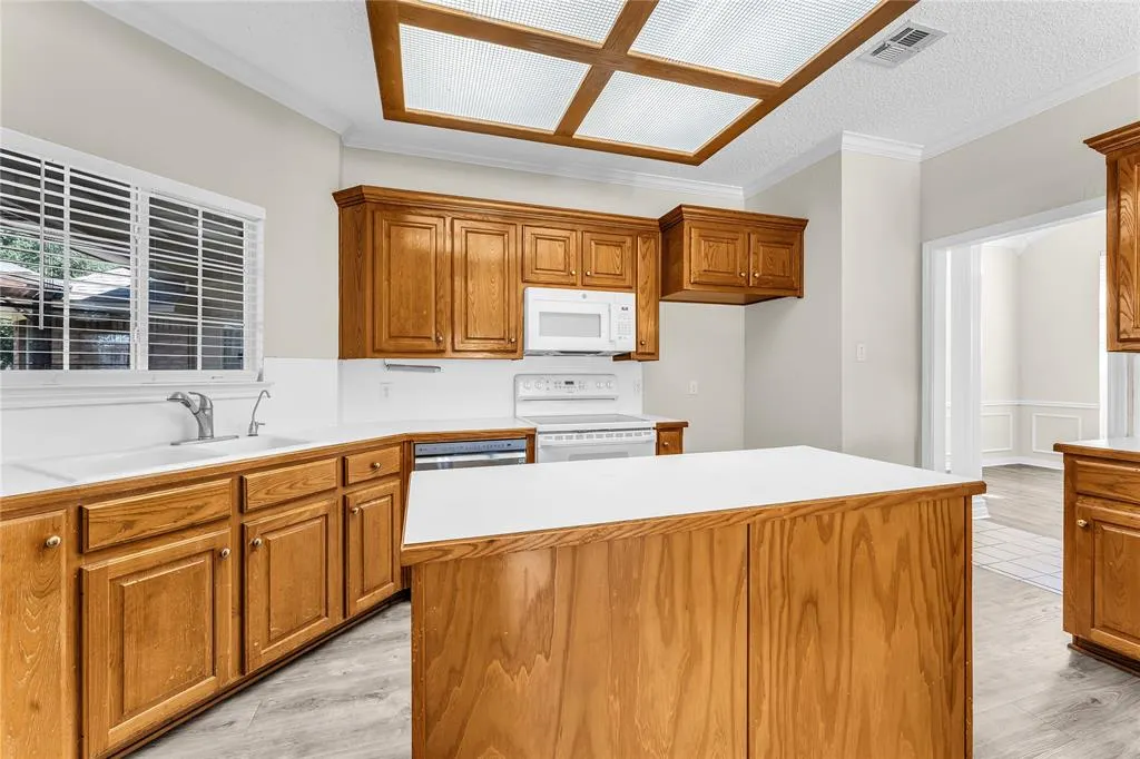 1331 Western Ridge Drive