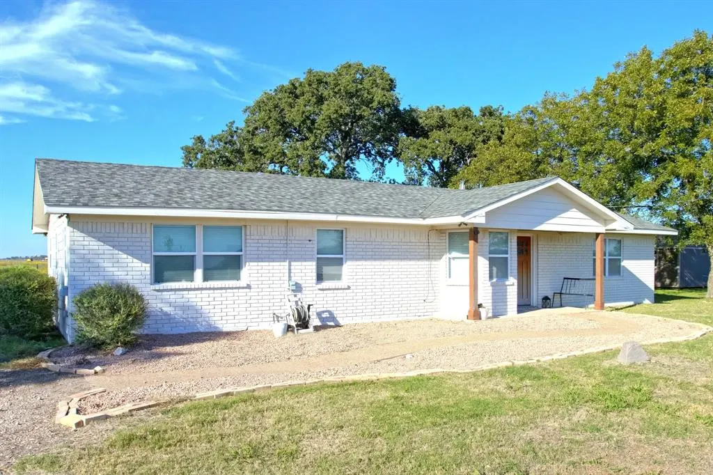 325 & 321 Grassy Way