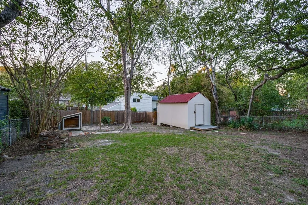7011 Hammond Avenue
