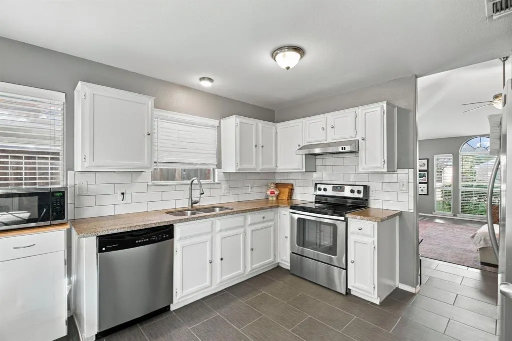 8600 Brushy Creek Trail