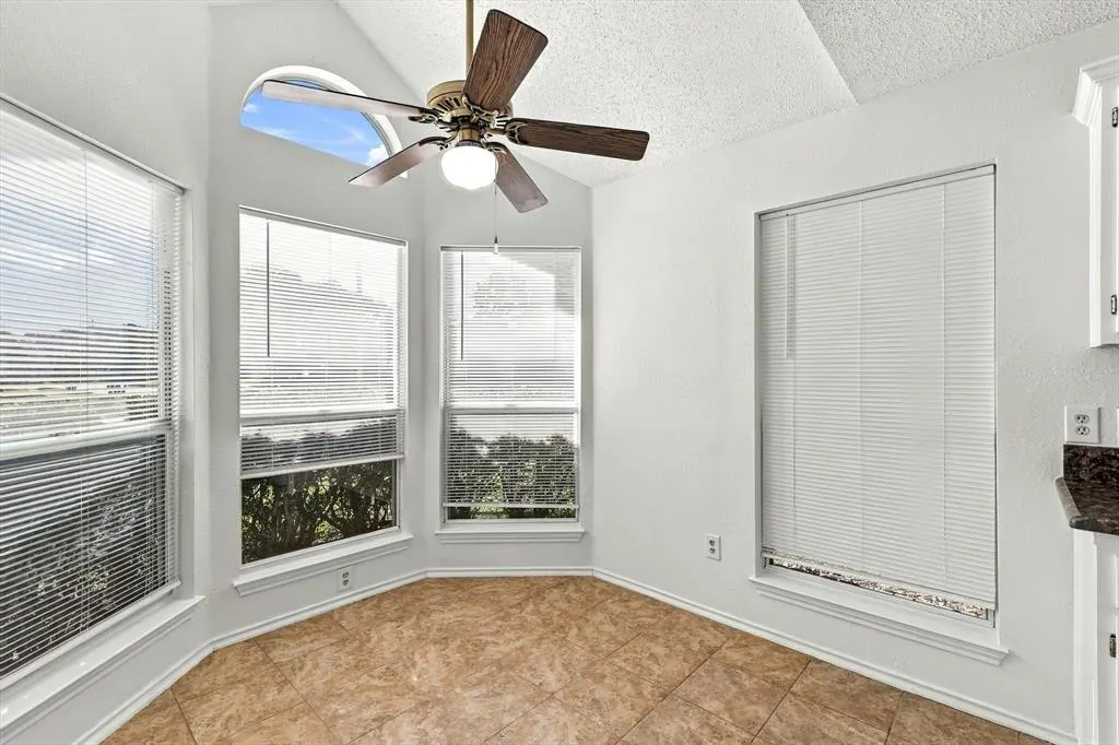 6821 Douglas Creek