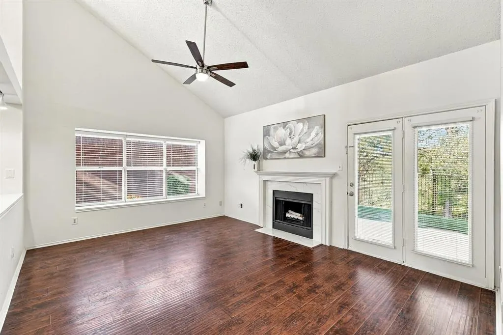 6821 Douglas Creek