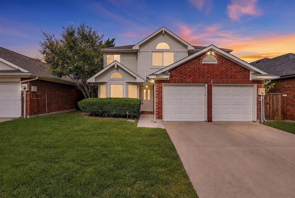 6821 Douglas Creek