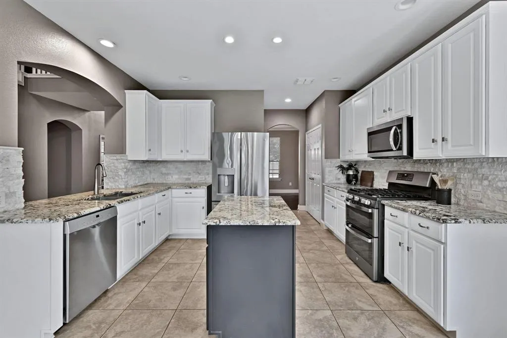 1097 Southampton Drive