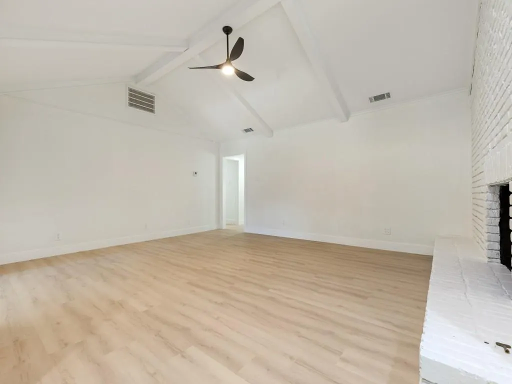 6107 Annapolis Lane
