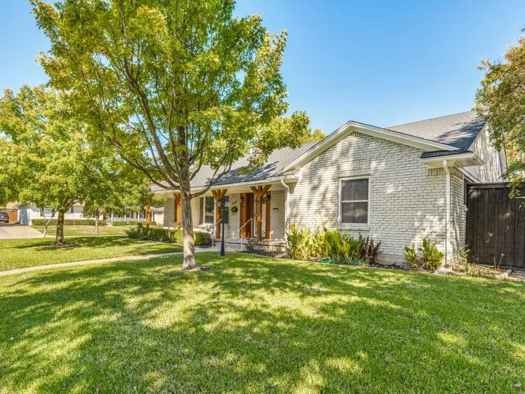 6107 Annapolis Lane