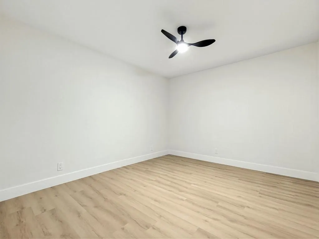 6107 Annapolis Lane