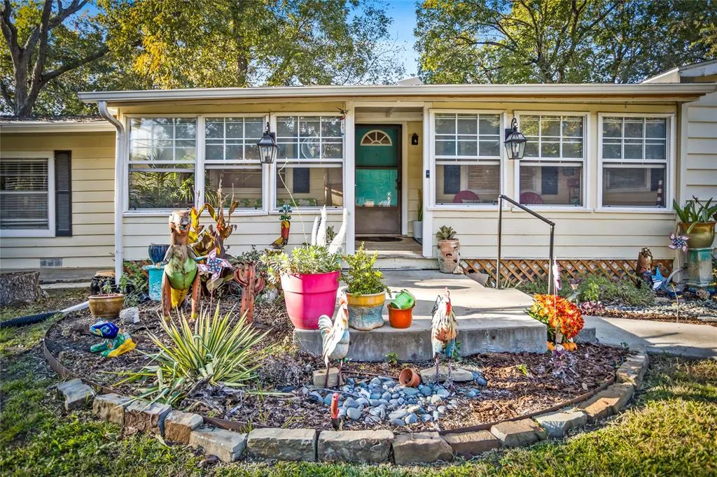 1641 Ben Davis Drive