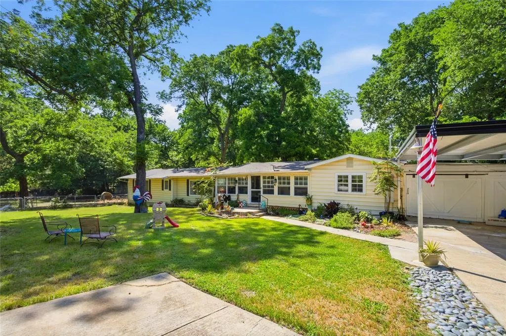 1641 Ben Davis Drive