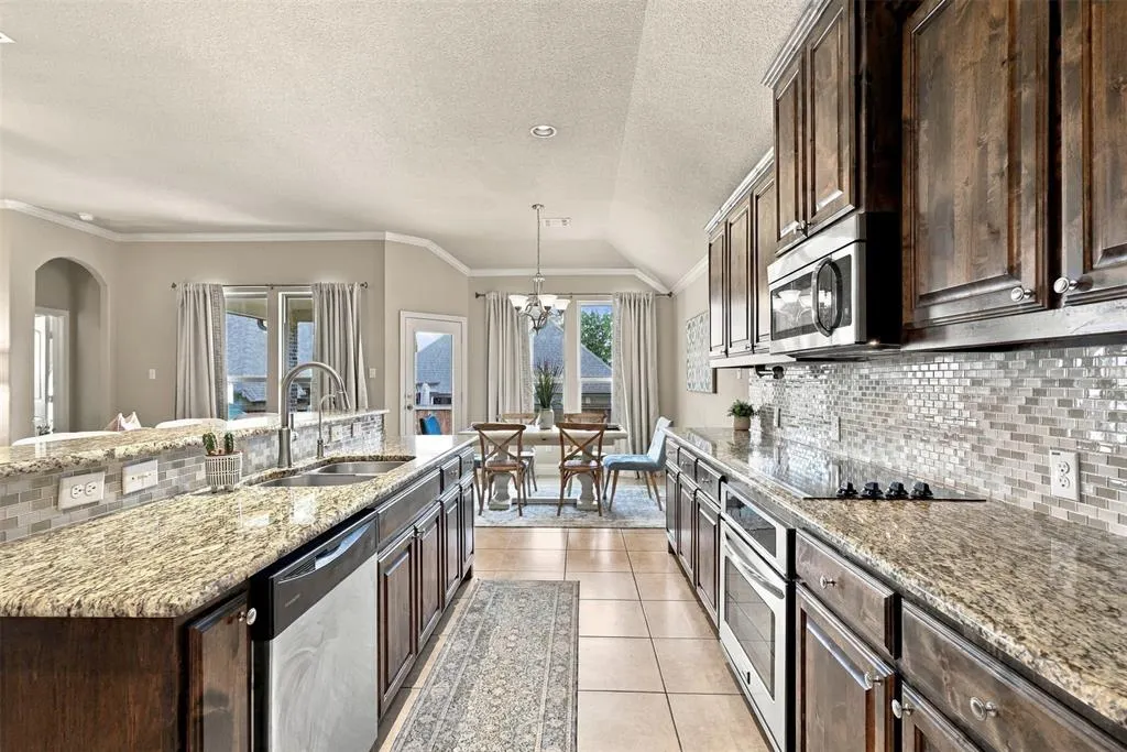 9848 Brazoria Trail