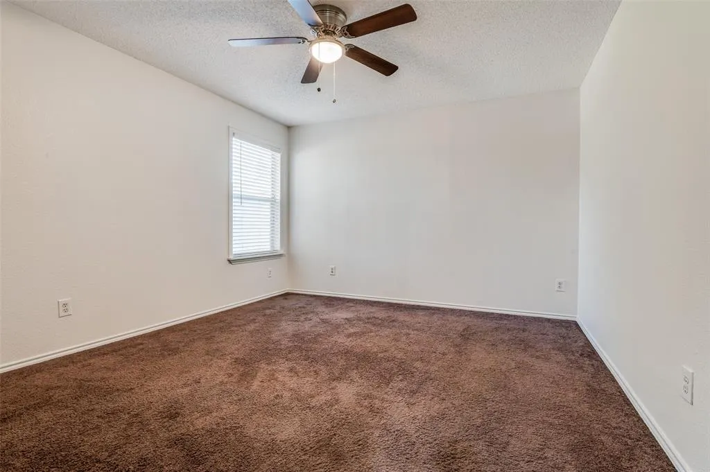 1122 Mazourka Drive