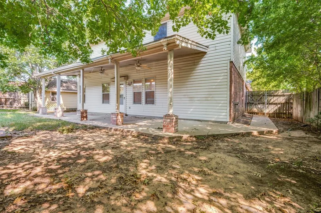 1122 Mazourka Drive