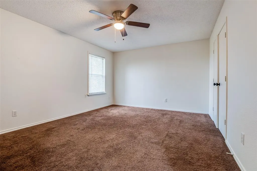 1122 Mazourka Drive