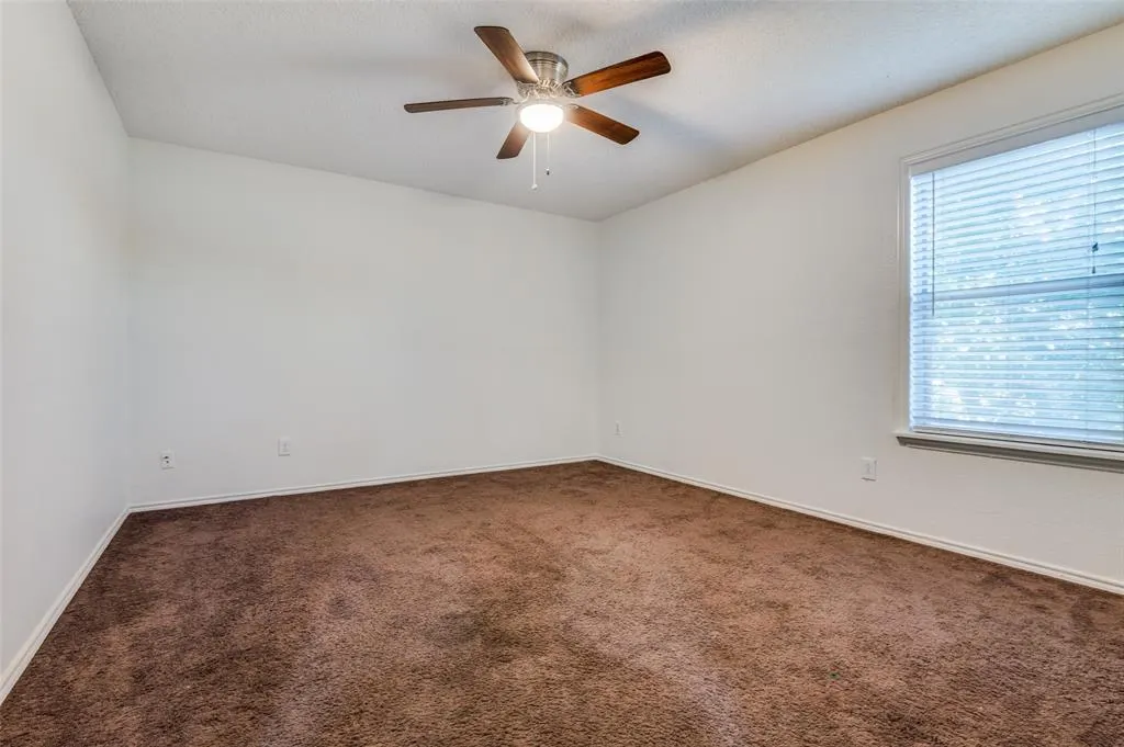 1122 Mazourka Drive
