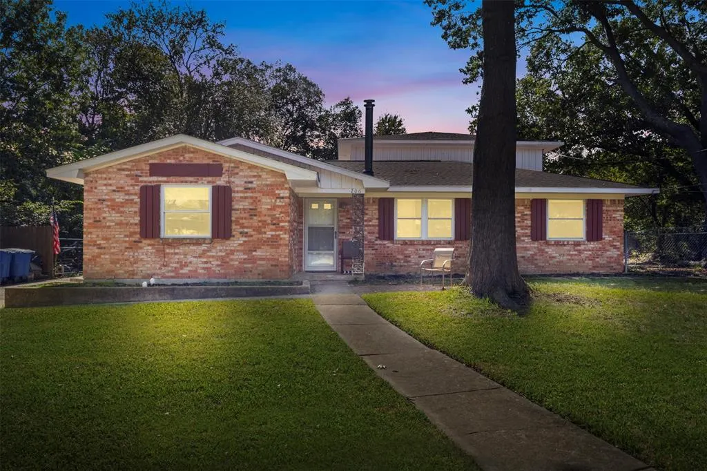 206 Watson Drive