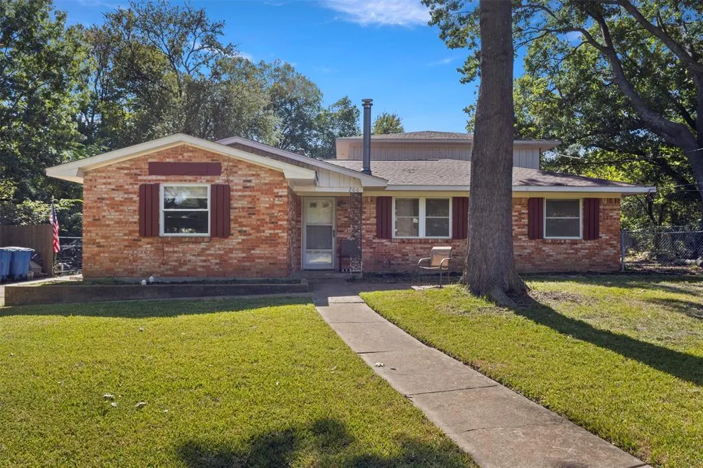 206 Watson Drive