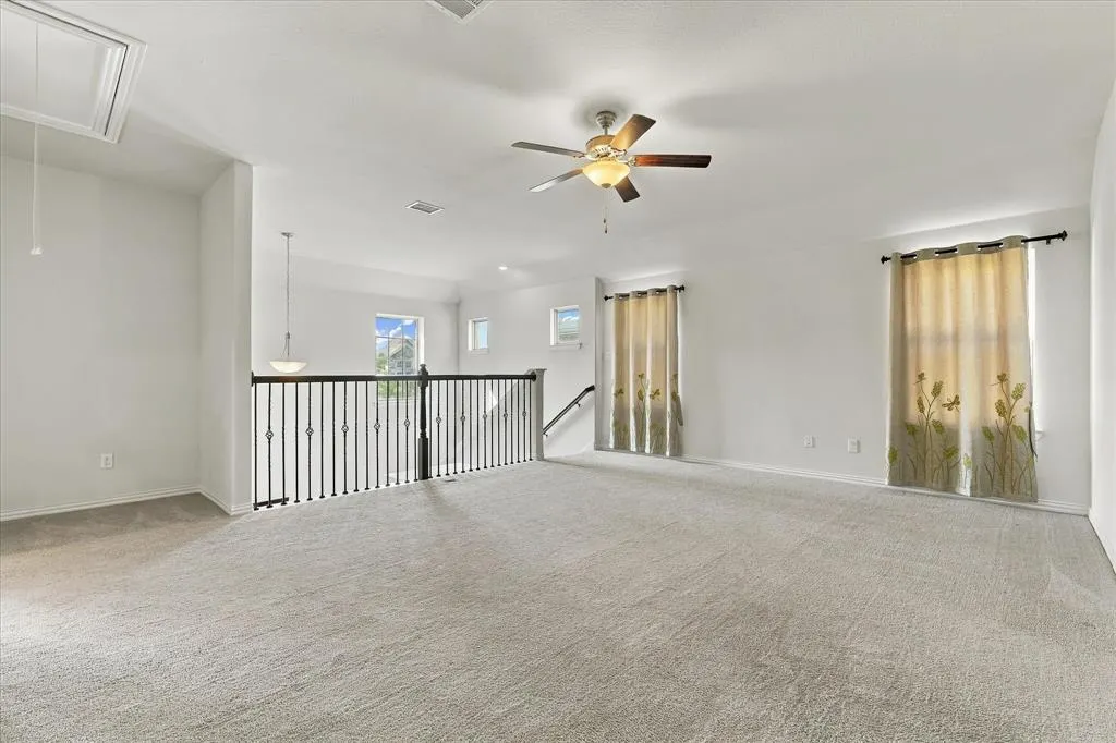 2125 Ella Lane