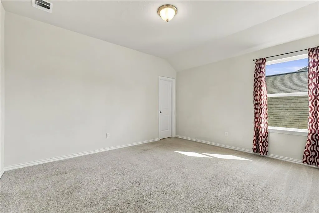 2125 Ella Lane