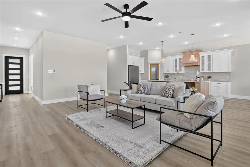 1657 Brookview Drive