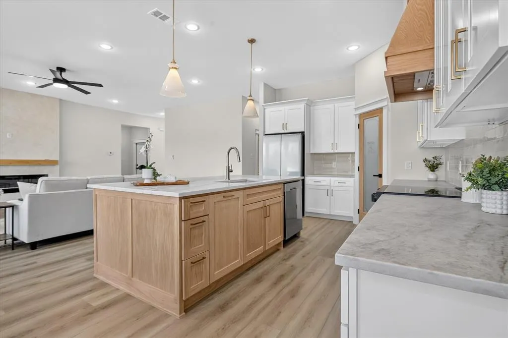 1657 Brookview Drive