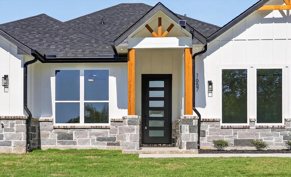 1657 Brookview Drive
