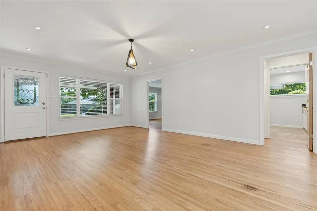 541 Woolsey Drive