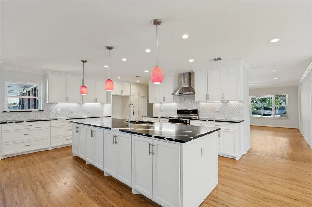 541 Woolsey Drive