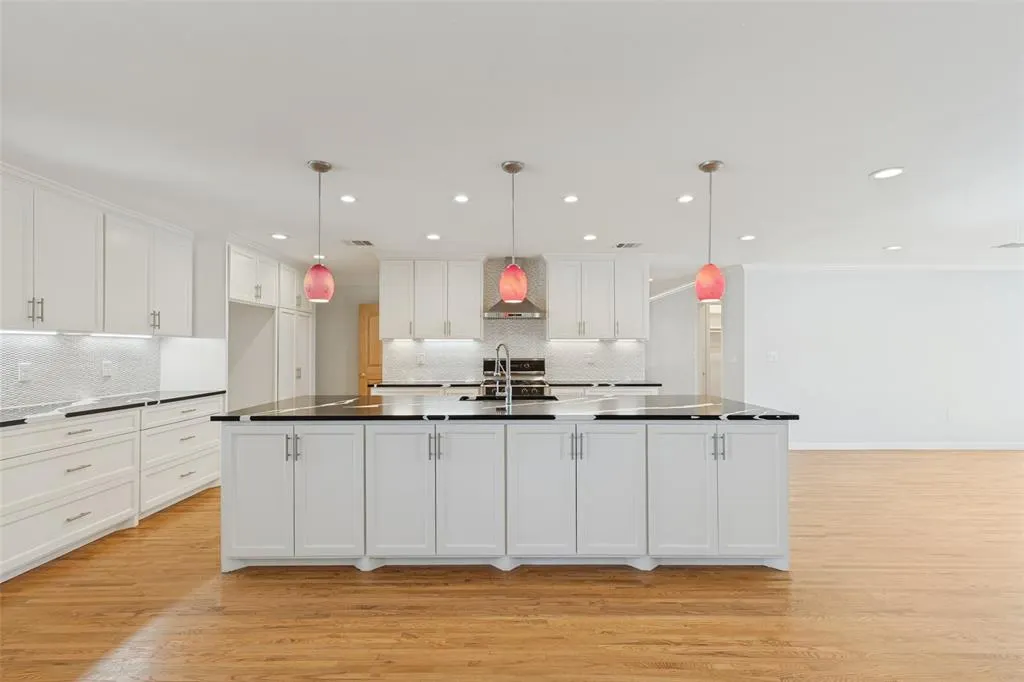 541 Woolsey Drive