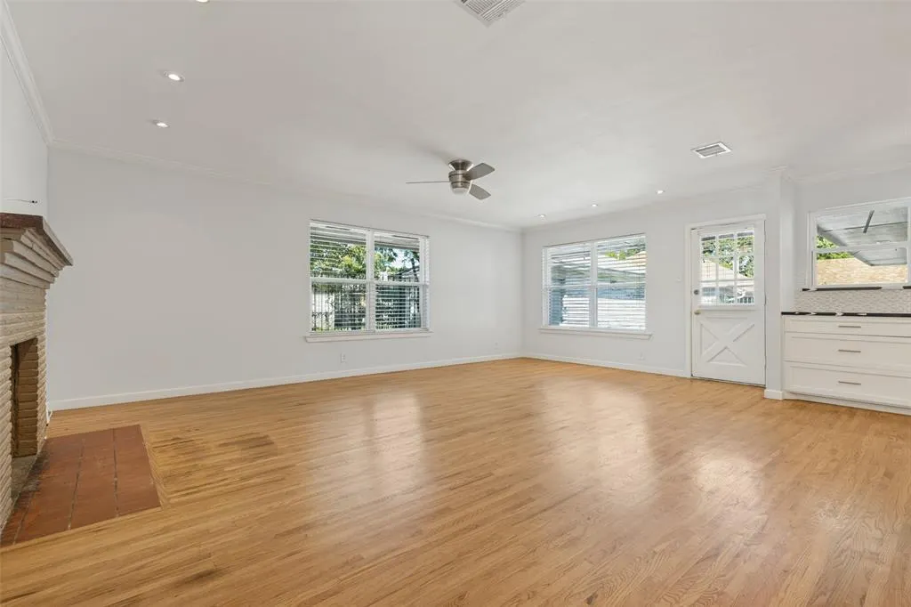 541 Woolsey Drive
