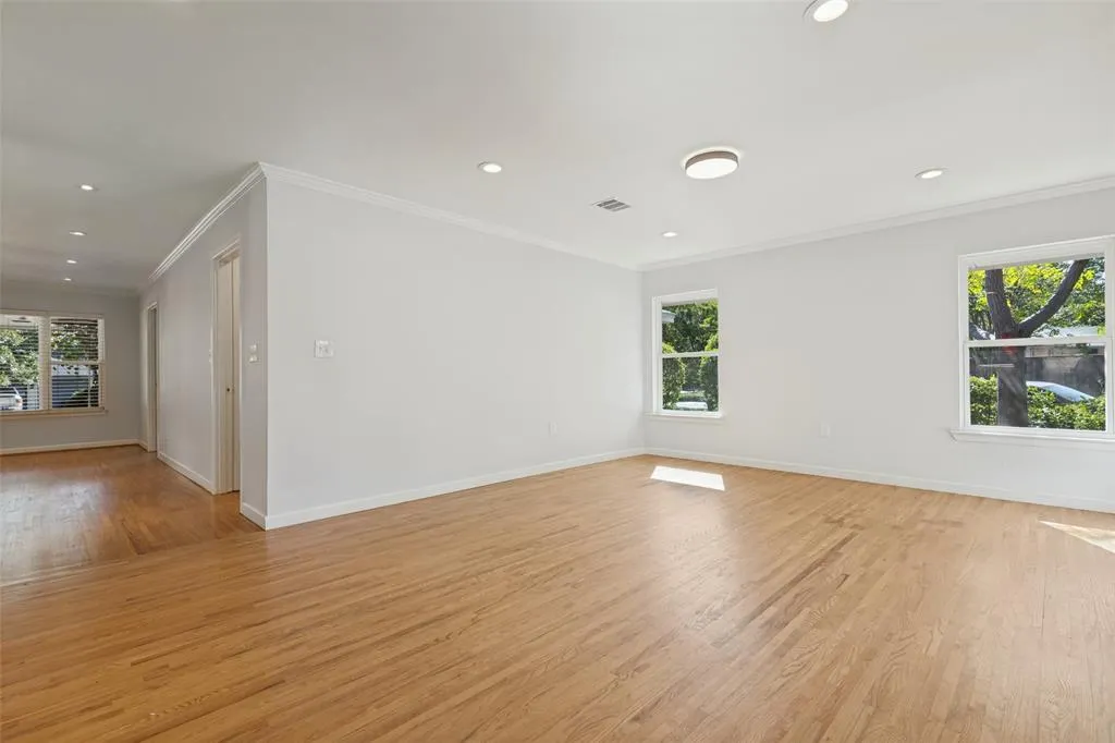 541 Woolsey Drive