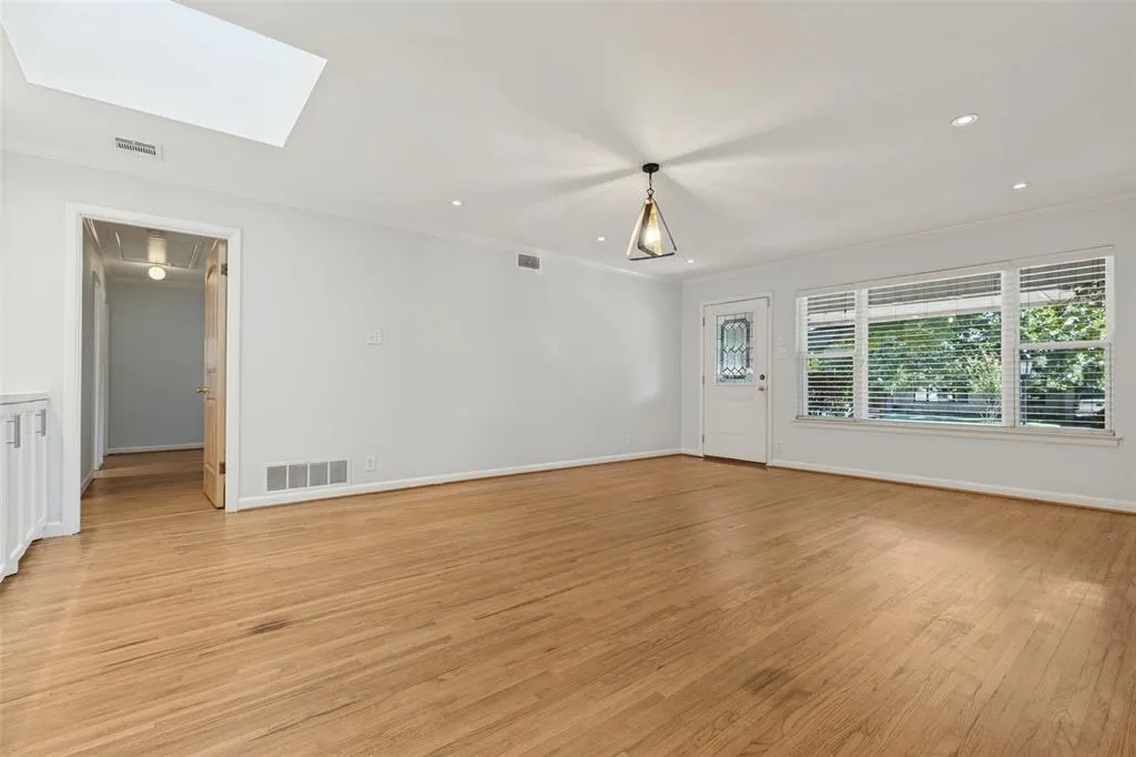 541 Woolsey Drive