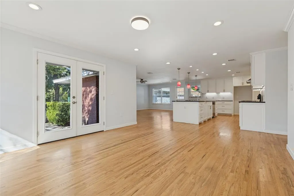 541 Woolsey Drive