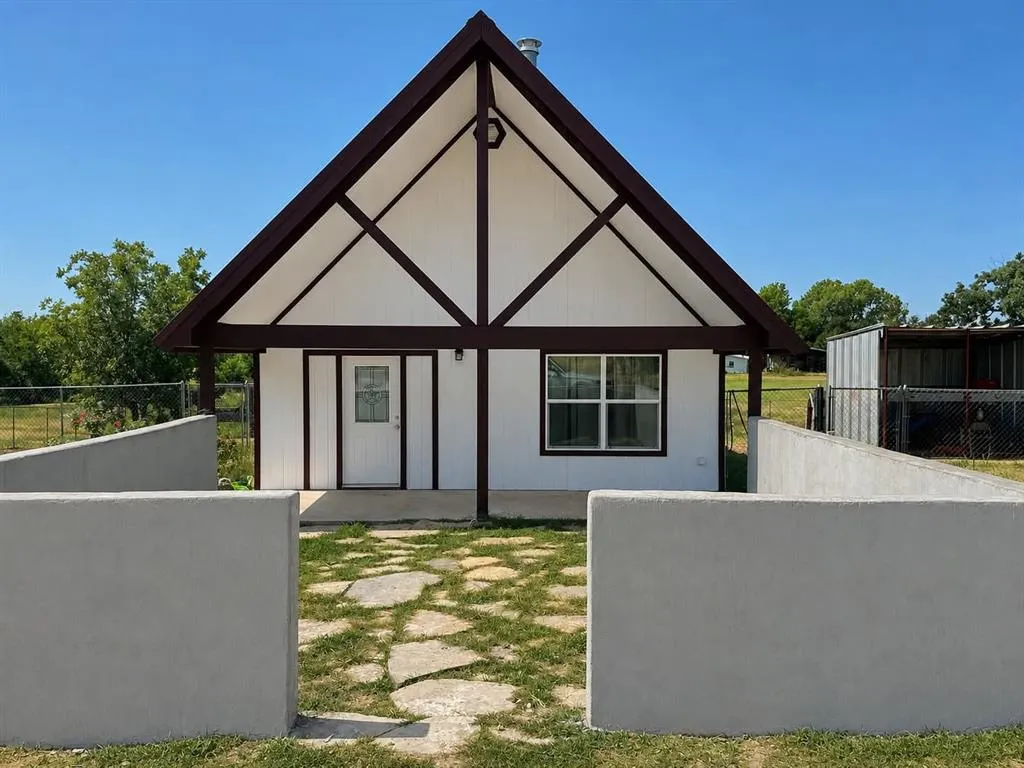 362 Private Road 4379