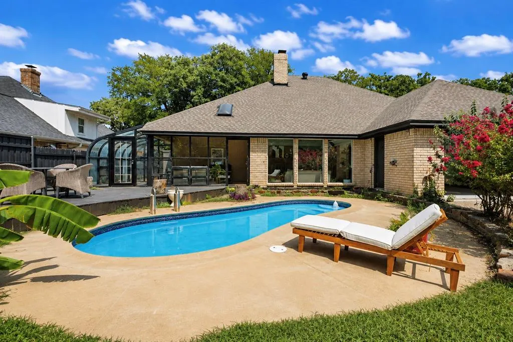 4504 Lake Park Drive