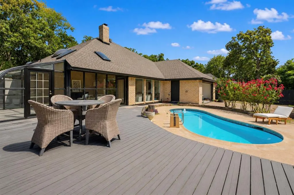 4504 Lake Park Drive
