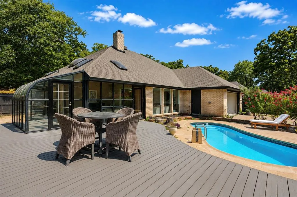4504 Lake Park Drive