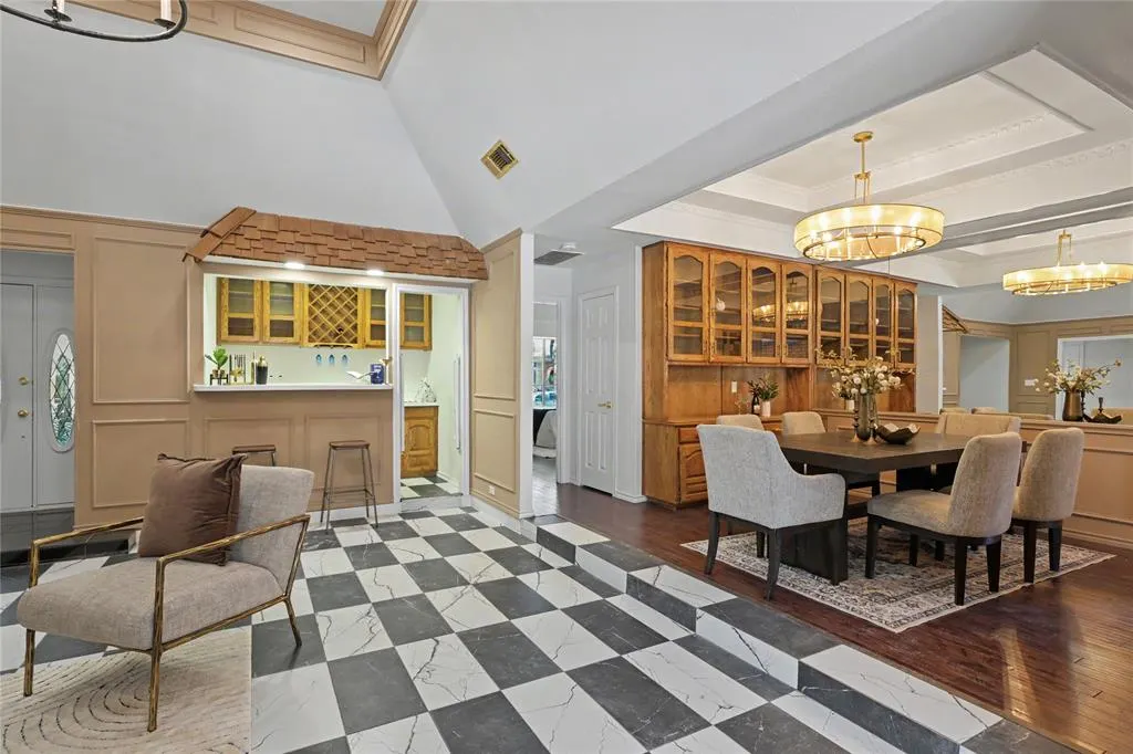 4504 Lake Park Drive