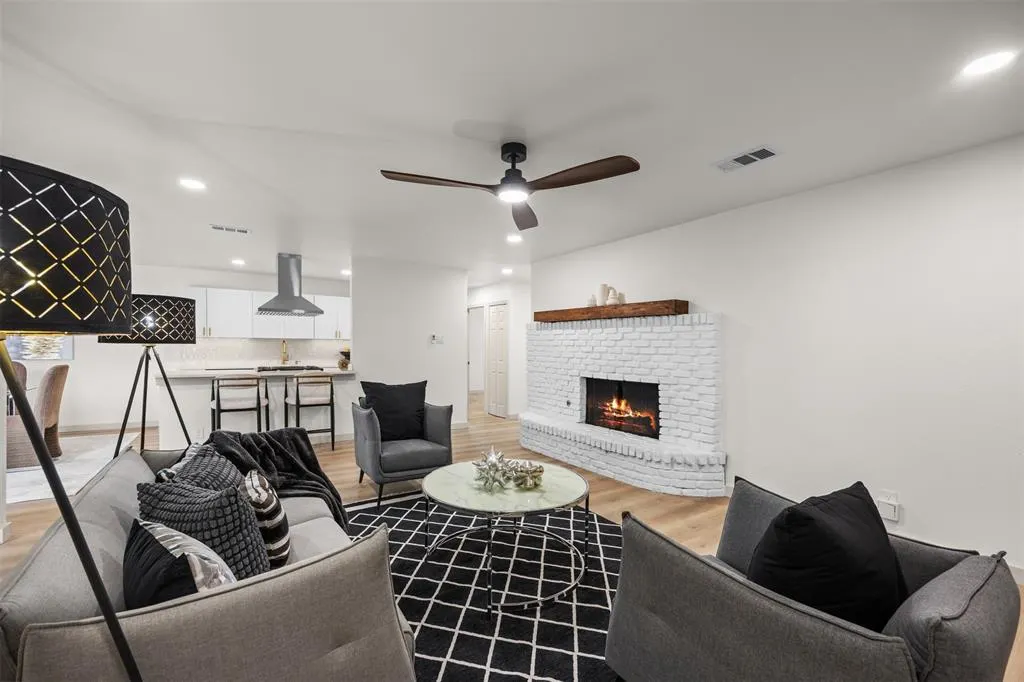 3106 Parker Street