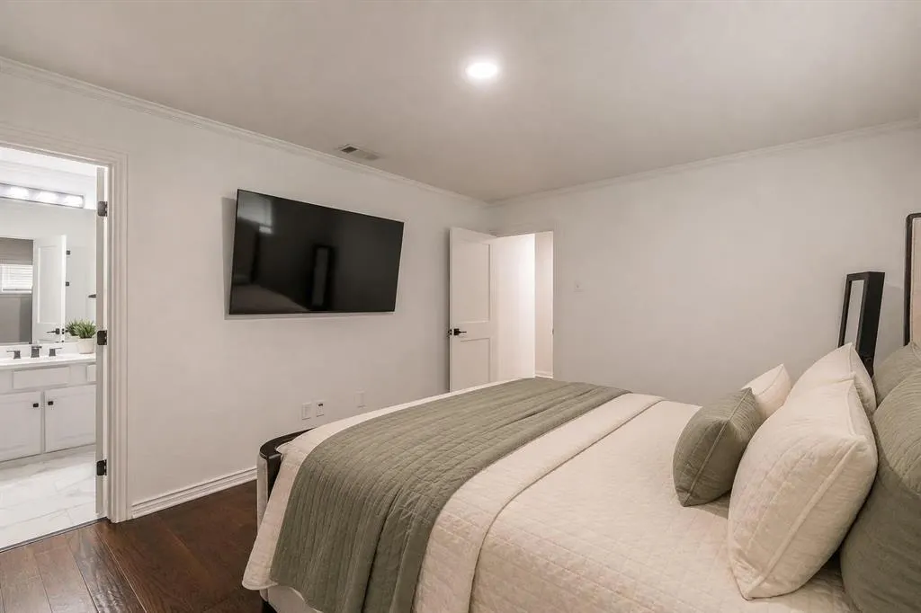 8559 S Mediterranean Circle
