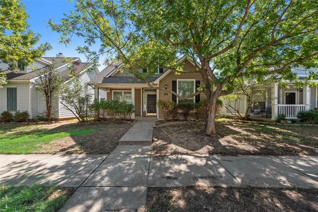 9854 Walnut Hill Drive