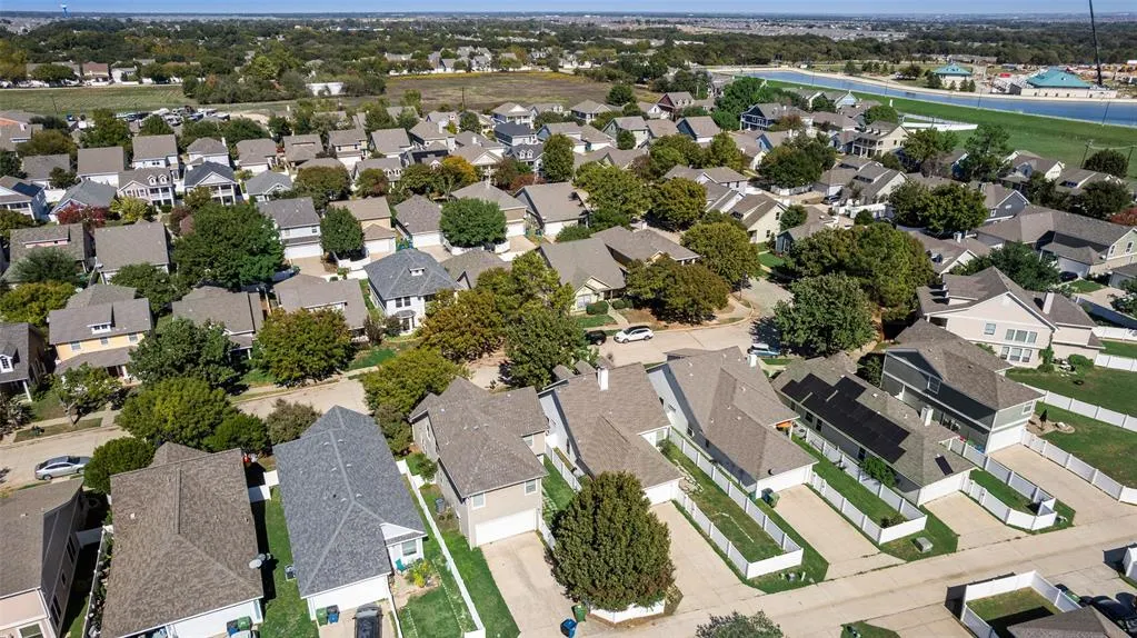 9854 Walnut Hill Drive