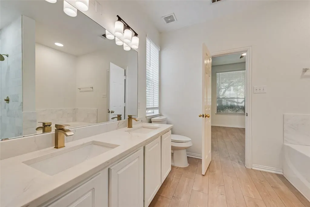 9854 Walnut Hill Drive