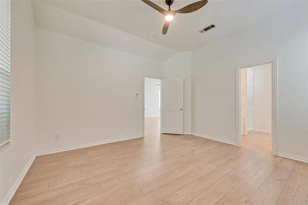 9854 Walnut Hill Drive